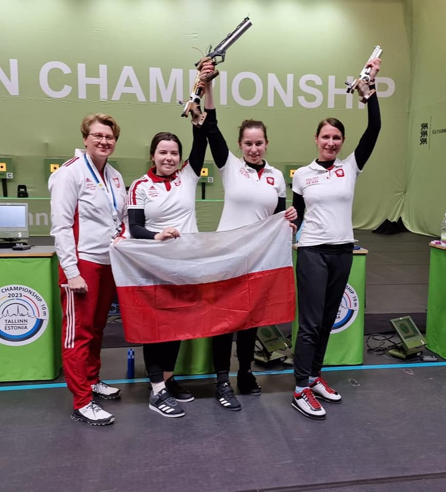 Klaudia Breś, Julita Borek, Agnieszka Korejwo,